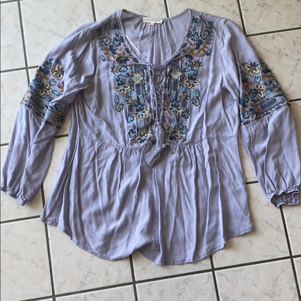 Solitaire embroidered blouse